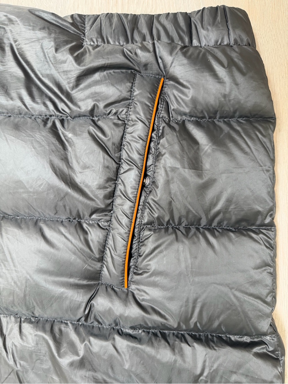 TumiPAX McLaren Packable Black Puffer Vest/Pillow with Orange Trim - Picture 8 of 12